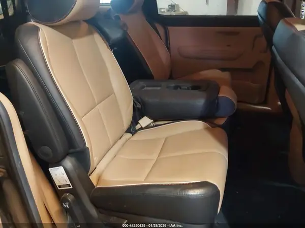 KNDMB5C18M6665003 2021 KIA SEDONA - Image 8