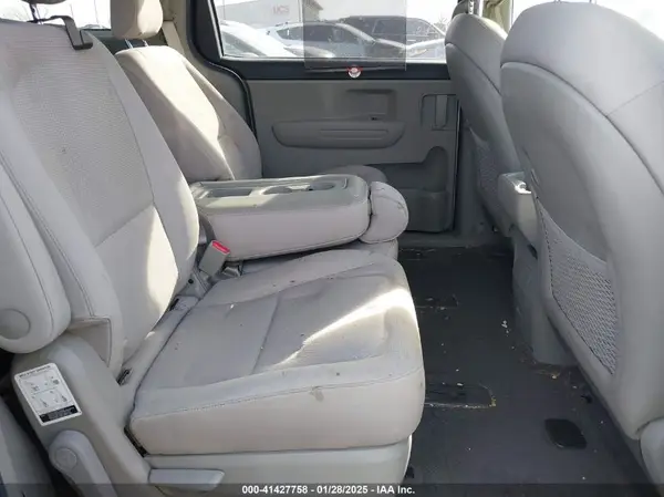 KNDMB5C18M6666362 2021 KIA SEDONA - Image 8