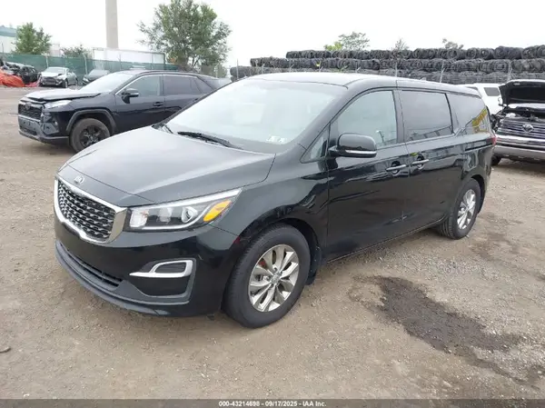 KNDMB5C18M6668080 2021 KIA SEDONA - Image 2