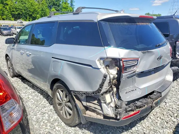 KNDMB5C18M6672047 2021 KIA SEDONA - Image 2