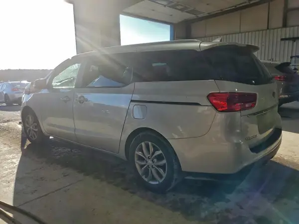 KNDMB5C18M6672467 2021 KIA SEDONA - Image 2