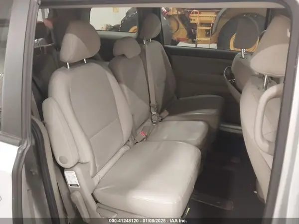 KNDMB5C18M6673537 2021 KIA SEDONA - Image 8