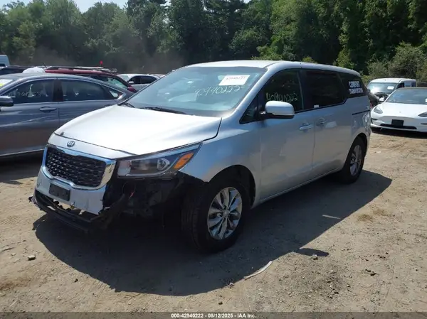 KNDMB5C18M6674395 2021 KIA SEDONA - Image 2