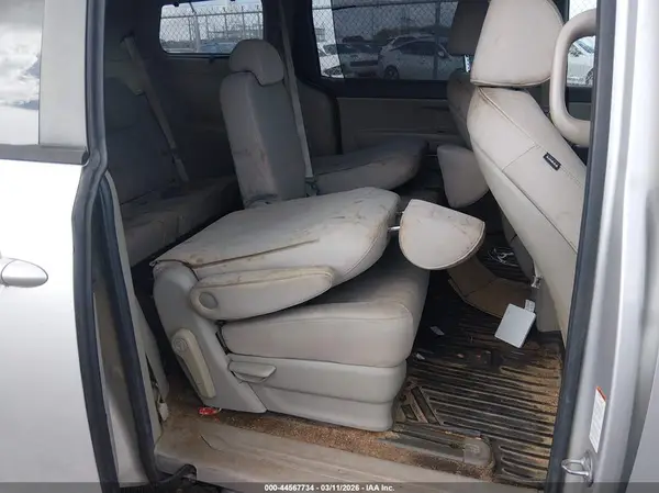 KNDMB5C19G6092424 2016 KIA SEDONA - Image 8