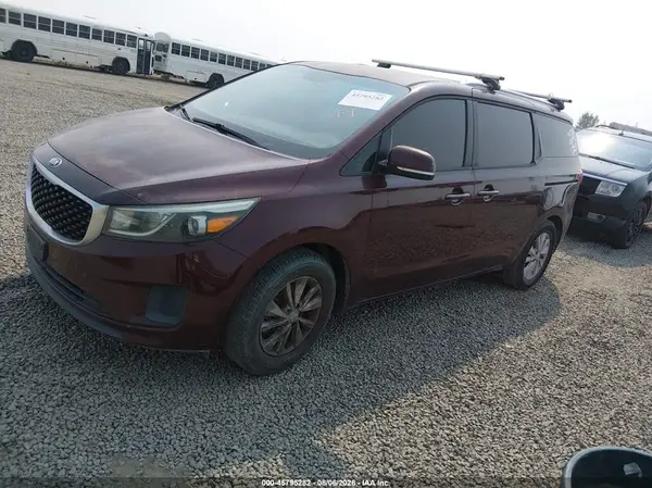 KNDMB5C19G6095193 2016 KIA SEDONA - Image 2