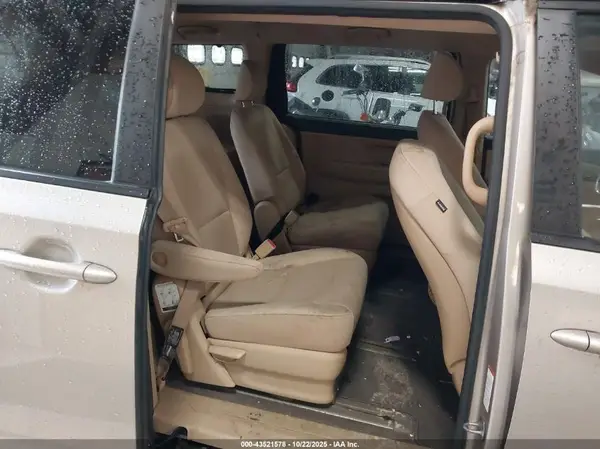 KNDMB5C19G6098417 2016 KIA SEDONA - Image 8
