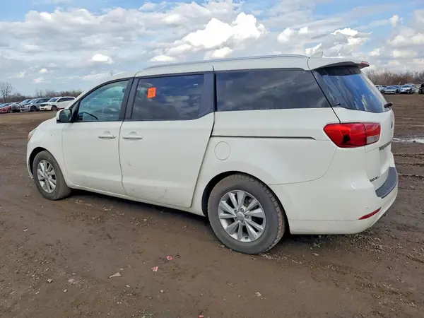 KNDMB5C19G6100473 2016 KIA SEDONA - Image 2