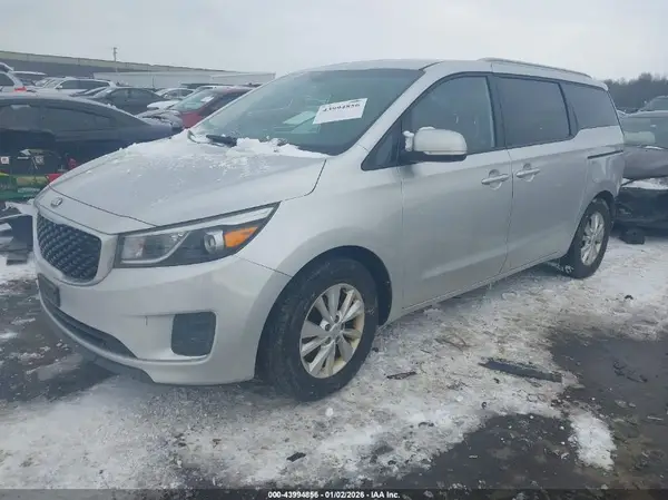 KNDMB5C19G6107360 2016 KIA SEDONA - Image 2