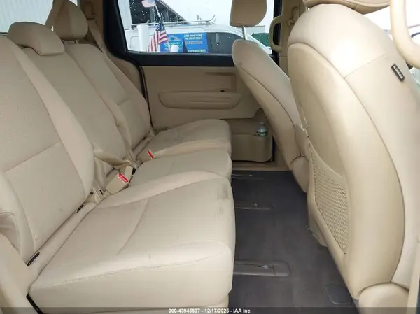 KNDMB5C19G6118925 2016 KIA SEDONA - Image 8