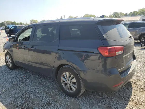 KNDMB5C19G6129746 2016 KIA SEDONA - Image 2