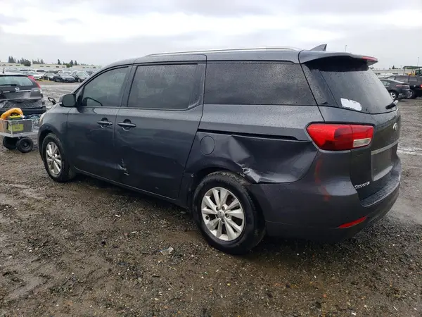 KNDMB5C19G6130797 2016 KIA SEDONA - Image 2