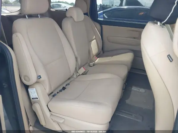 KNDMB5C19G6133201 2016 KIA SEDONA - Image 8
