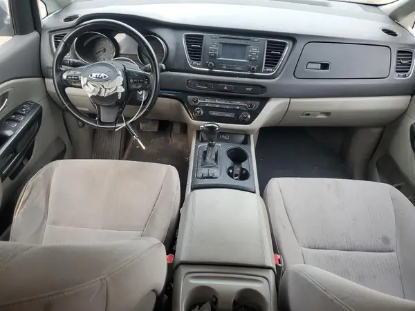 KNDMB5C19G6137104 2016 KIA SEDONA - Image 8
