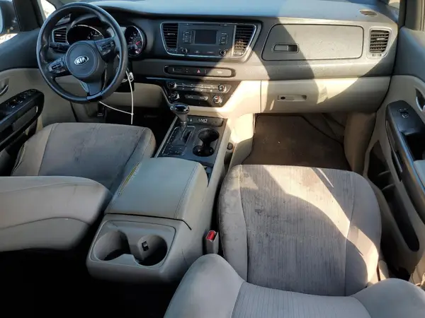 KNDMB5C19G6146465 2016 KIA SEDONA - Image 8