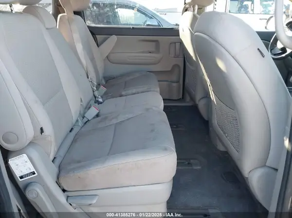 KNDMB5C19G6148118 2016 KIA SEDONA - Image 8