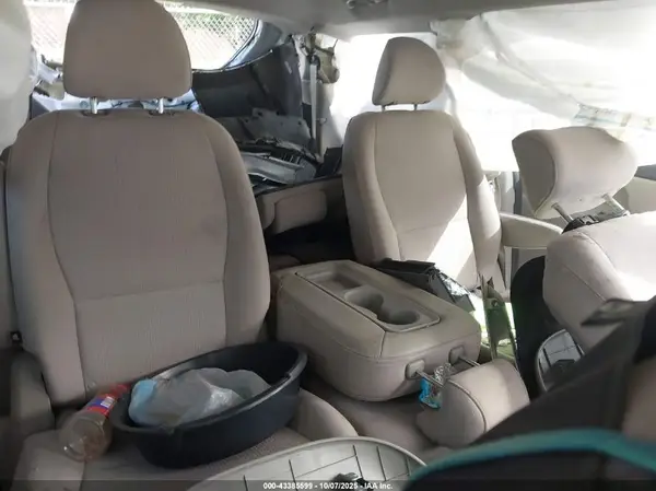KNDMB5C19G6148930 2016 KIA SEDONA - Image 8