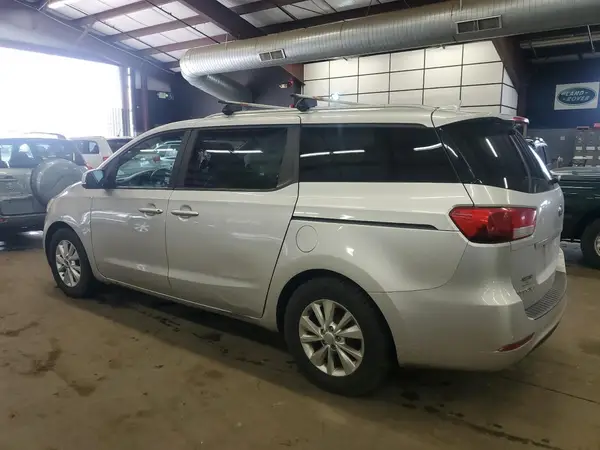 KNDMB5C19G6149219 2016 KIA SEDONA - Image 2