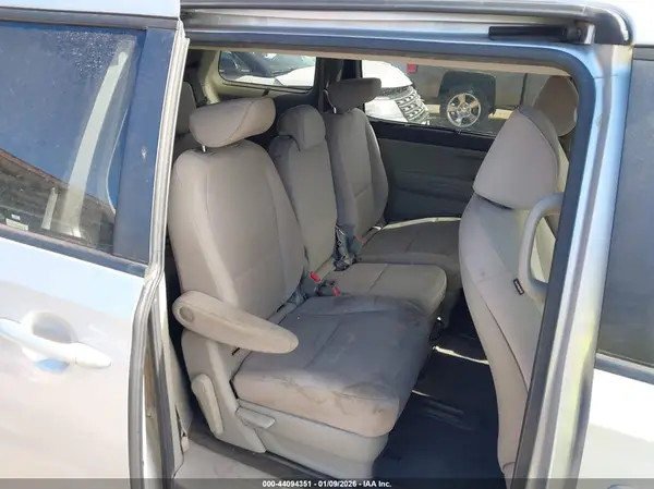 KNDMB5C19G6150287 2016 KIA SEDONA - Image 8