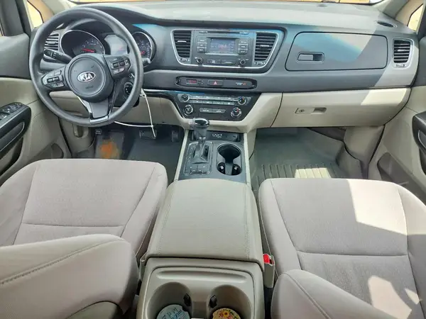 KNDMB5C19G6164402 2016 KIA SEDONA - Image 8