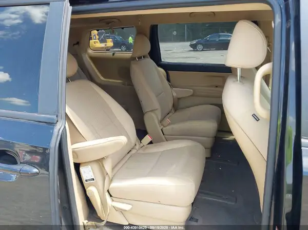 KNDMB5C19G6171382 2016 KIA SEDONA - Image 8