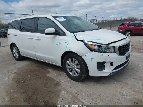 KNDMB5C19G6175576 2016 KIA SEDONA - Image 1
