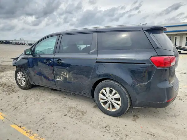 KNDMB5C19G6176095 2016 KIA SEDONA - Image 2