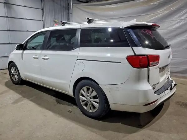 KNDMB5C19G6188098 2016 KIA SEDONA - Image 2