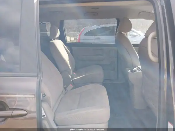 KNDMB5C19G6189753 2016 KIA SEDONA - Image 8