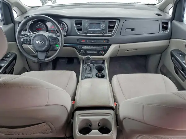 KNDMB5C19G6195214 2016 KIA SEDONA - Image 8