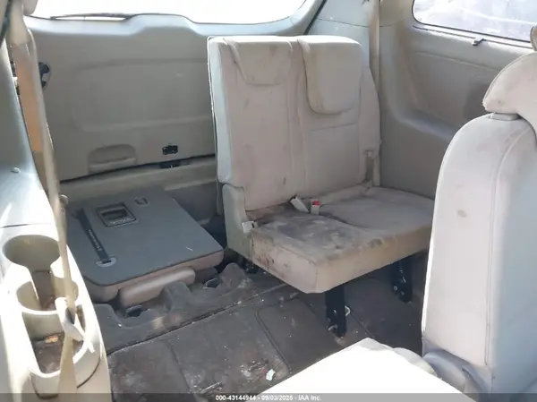 KNDMB5C19G6196766 2016 KIA SEDONA - Image 8