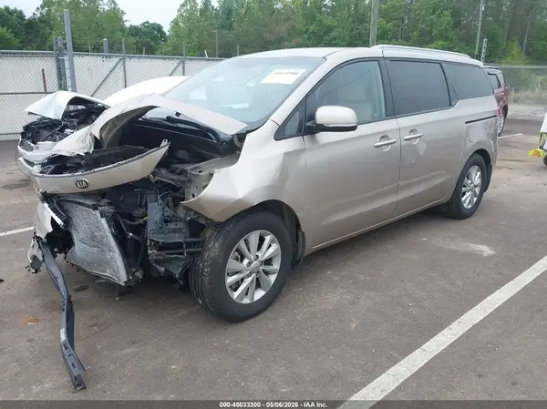 KNDMB5C19G6200458 2016 KIA SEDONA - Image 2