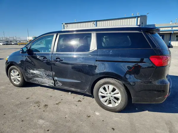 KNDMB5C19G6203148 2016 KIA SEDONA - Image 2