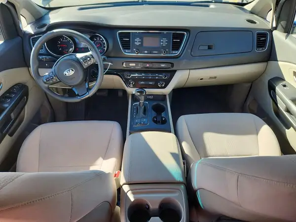 KNDMB5C19G6203148 2016 KIA SEDONA - Image 8