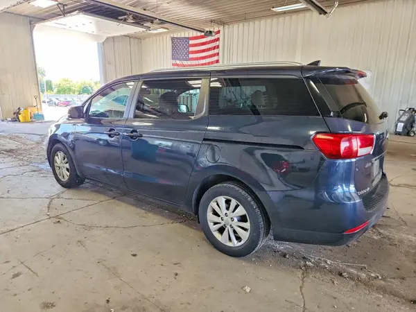 KNDMB5C19G6207295 2016 KIA SEDONA - Image 2