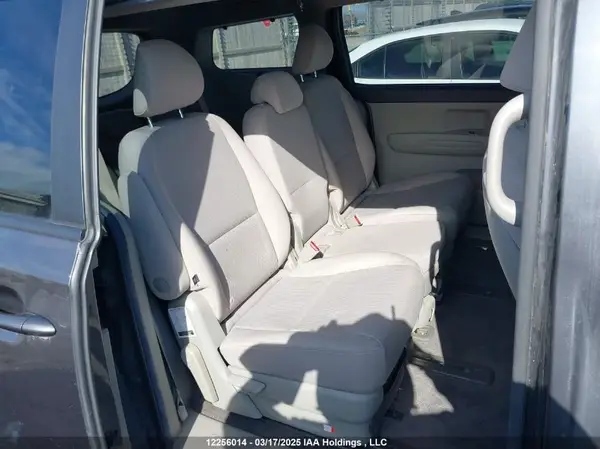 KNDMB5C19G6212934 2016 KIA SEDONA - Image 8