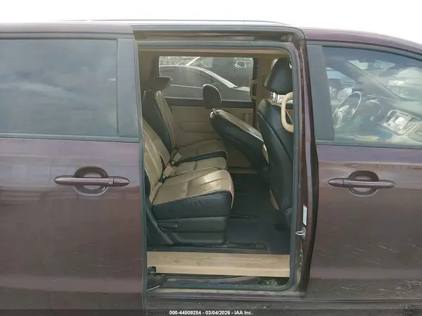 KNDMB5C19G6214361 2016 KIA SEDONA - Image 8