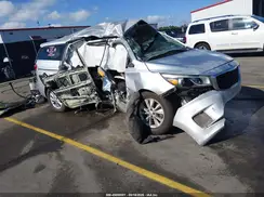 KNDMB5C19H6218377 2017 KIA SEDONA