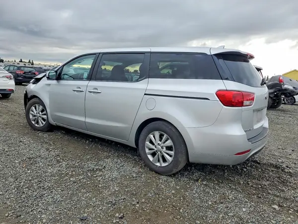 KNDMB5C19H6219111 2017 KIA SEDONA - Image 2