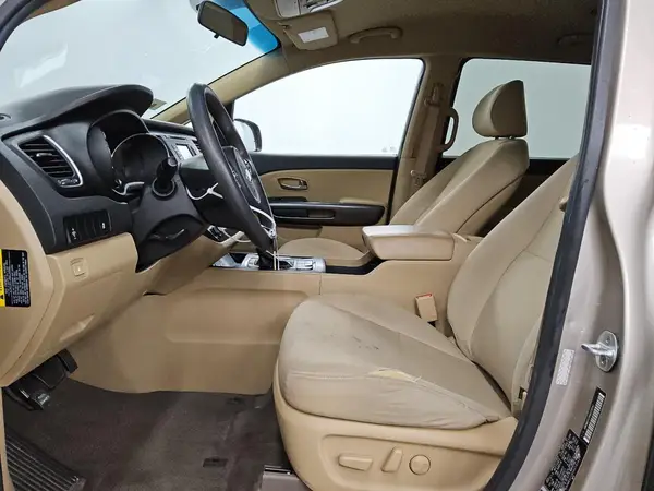 KNDMB5C19H6219142 2017 KIA SEDONA - Image 5