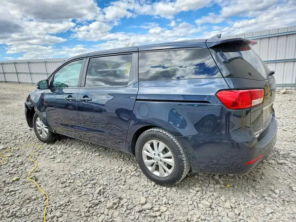 KNDMB5C19H6219786 2017 KIA SEDONA - Image 2