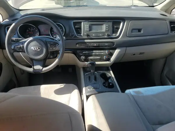 KNDMB5C19H6221439 2017 KIA SEDONA - Image 8