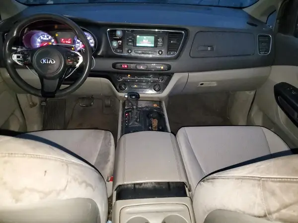 KNDMB5C19H6227337 2017 KIA SEDONA - Image 8