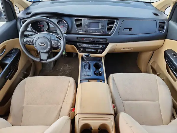 KNDMB5C19H6228388 2017 KIA SEDONA - Image 8