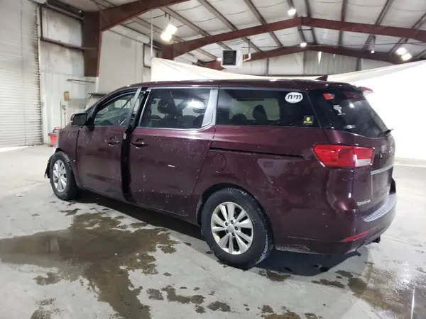 KNDMB5C19H6231369 2017 KIA SEDONA - Image 2