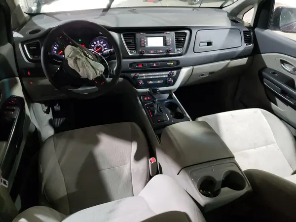 KNDMB5C19H6231369 2017 KIA SEDONA - Image 8
