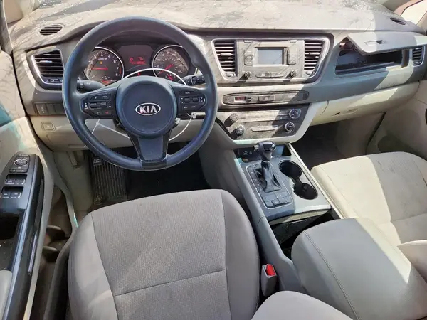 KNDMB5C19H6234434 2017 KIA SEDONA - Image 8