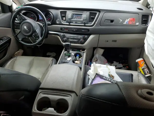 KNDMB5C19H6235910 2017 KIA SEDONA - Image 8
