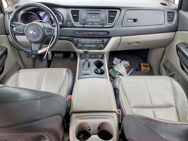 KNDMB5C19H6240816 2017 KIA SEDONA - Image 8