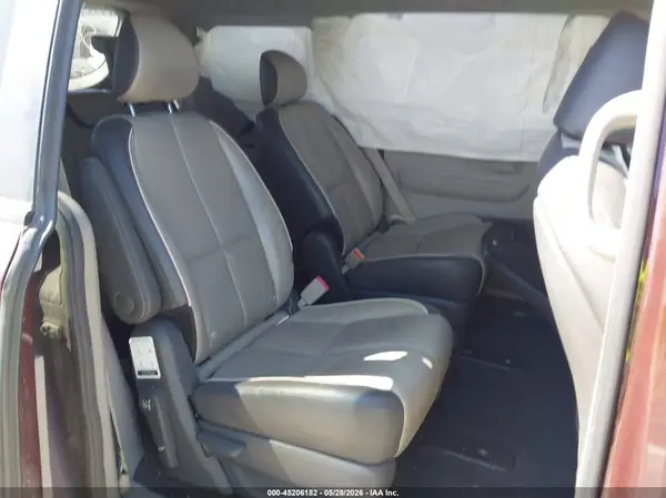 KNDMB5C19H6244204 2017 KIA SEDONA - Image 8
