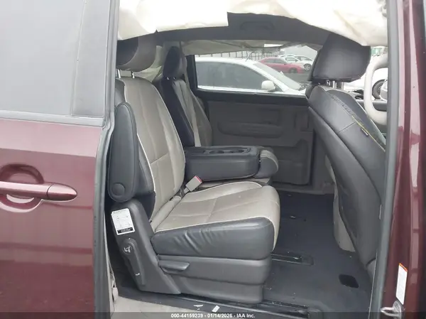 KNDMB5C19H6247636 2017 KIA SEDONA - Image 8